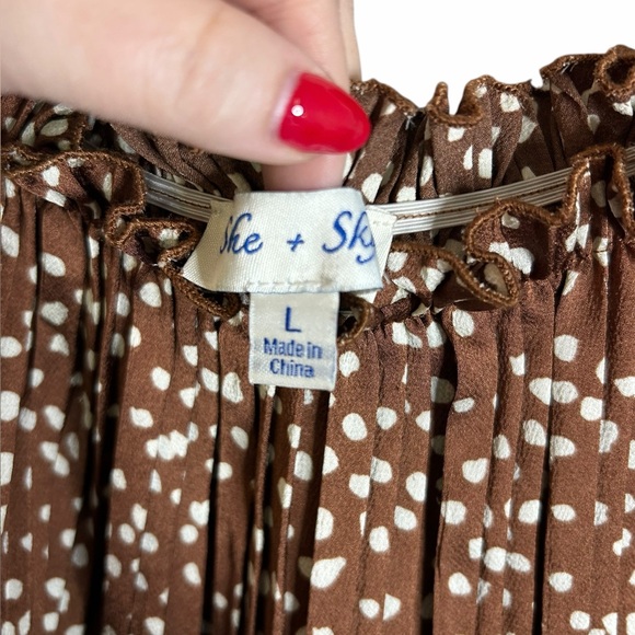 She + Sky Brown Polka Dot Off the Shoulder Silky Blouse Romantic Women’s Large - Picture 5 of 9